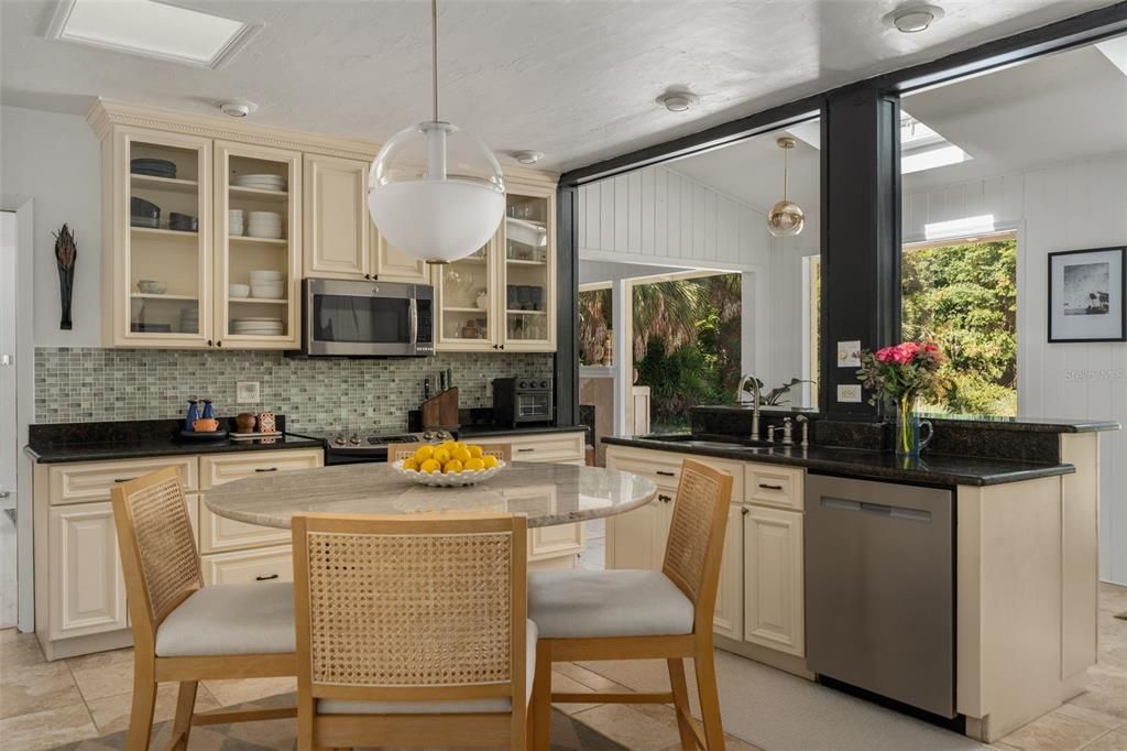 Active With Contract: $700,000 (4 beds, 2 baths, 3509 Square Feet)