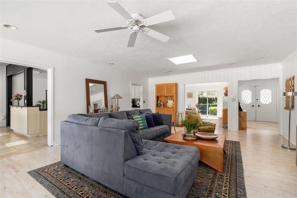 Active With Contract: $700,000 (4 beds, 2 baths, 3509 Square Feet)