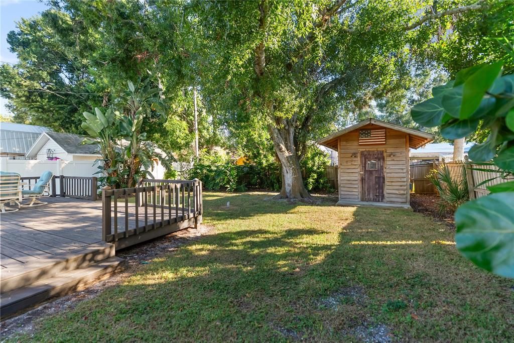 For Sale: $414,000 (2 beds, 2 baths, 959 Square Feet)