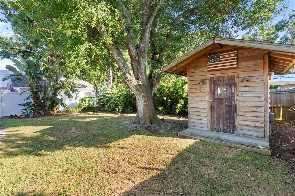 For Sale: $414,000 (2 beds, 2 baths, 959 Square Feet)