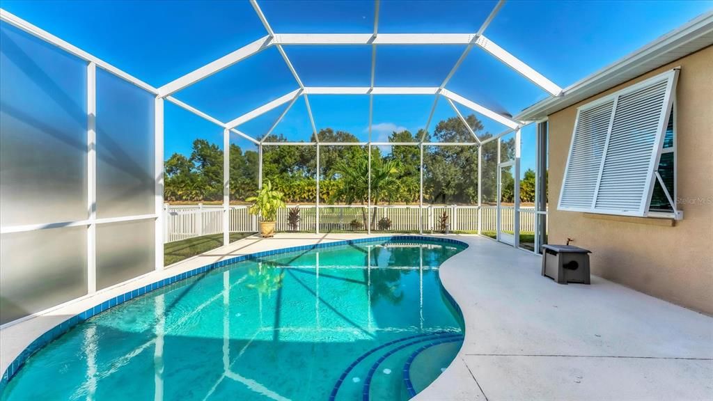 合同活跃: $525,000 (3 贝兹, 2 浴室, 2073 平方英尺)