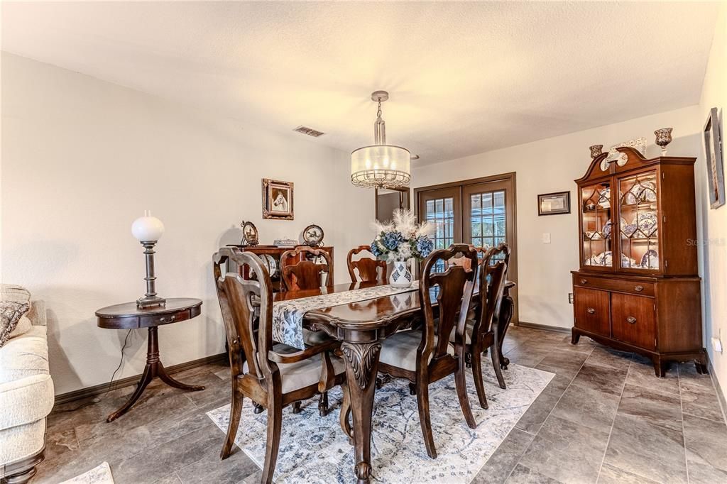 For Sale: $474,000 (3 beds, 2 baths, 1838 Square Feet)