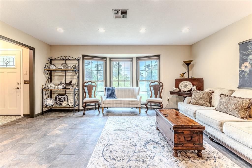 For Sale: $474,000 (3 beds, 2 baths, 1838 Square Feet)