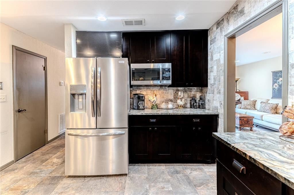 For Sale: $474,000 (3 beds, 2 baths, 1838 Square Feet)