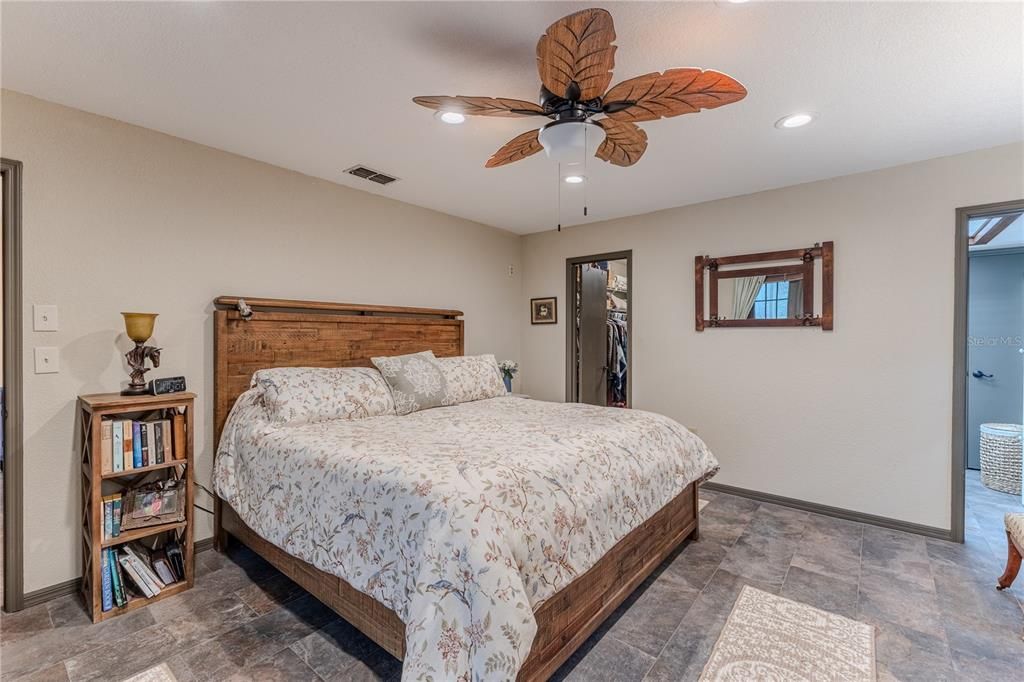 For Sale: $474,000 (3 beds, 2 baths, 1838 Square Feet)