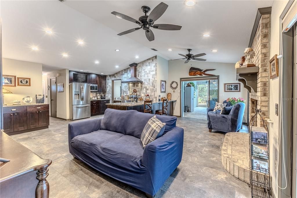 For Sale: $474,000 (3 beds, 2 baths, 1838 Square Feet)