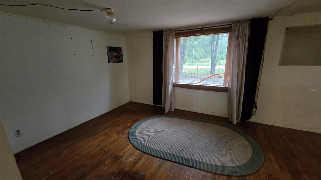 For Sale: $189,900 (2 beds, 2 baths, 1125 Square Feet)