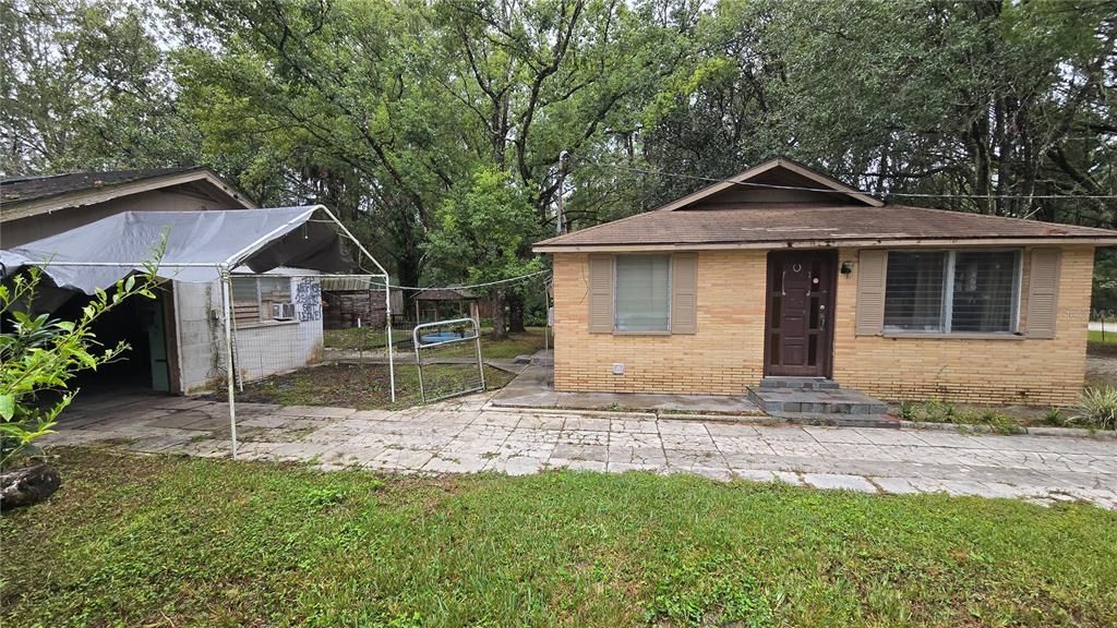 For Sale: $189,900 (2 beds, 2 baths, 1125 Square Feet)