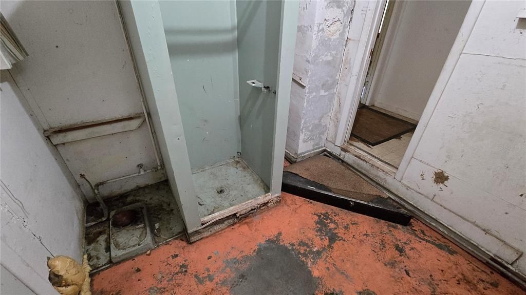 For Sale: $189,900 (2 beds, 2 baths, 1125 Square Feet)