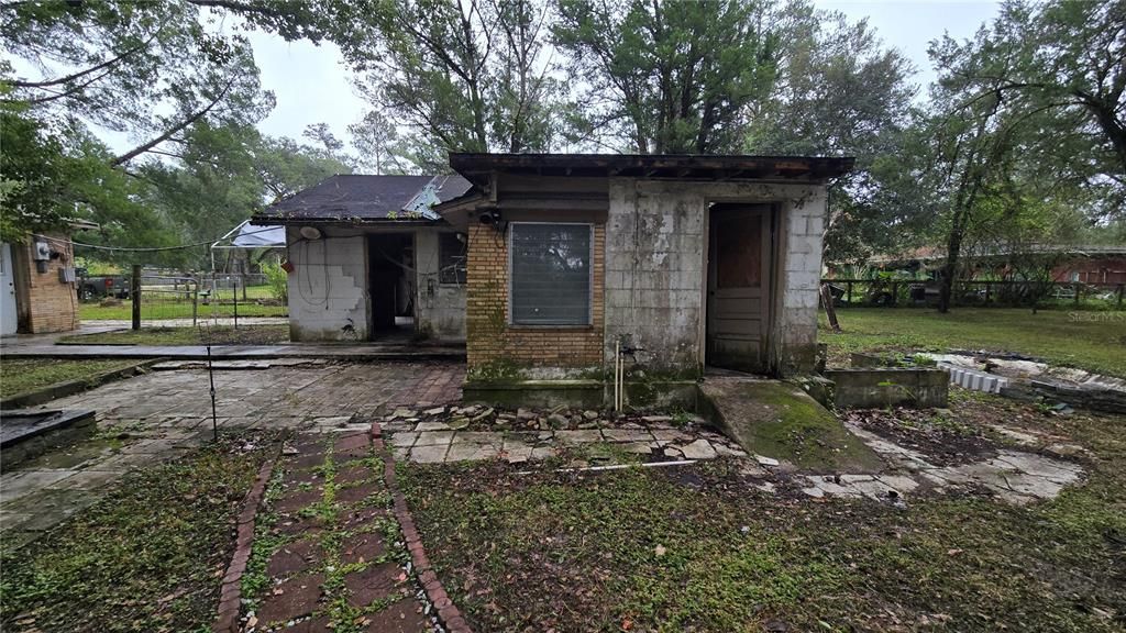 For Sale: $189,900 (2 beds, 2 baths, 1125 Square Feet)