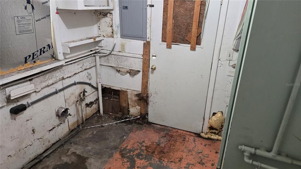 For Sale: $189,900 (2 beds, 2 baths, 1125 Square Feet)