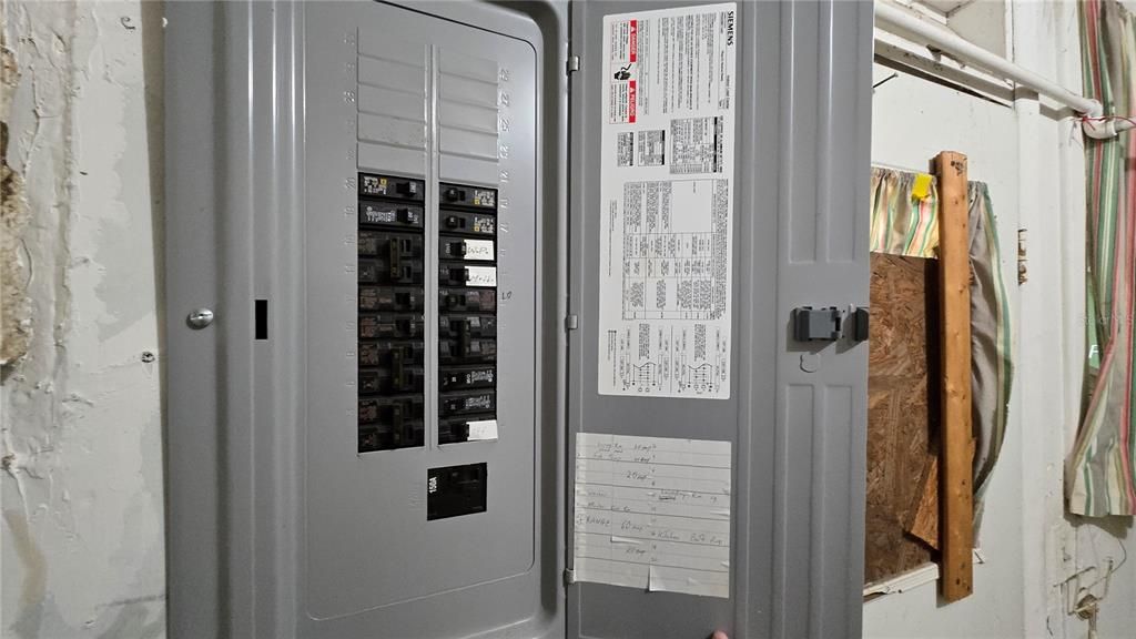 For Sale: $189,900 (2 beds, 2 baths, 1125 Square Feet)