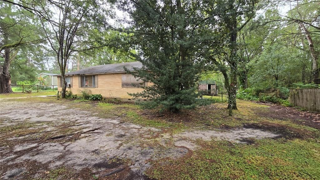 For Sale: $189,900 (2 beds, 2 baths, 1125 Square Feet)