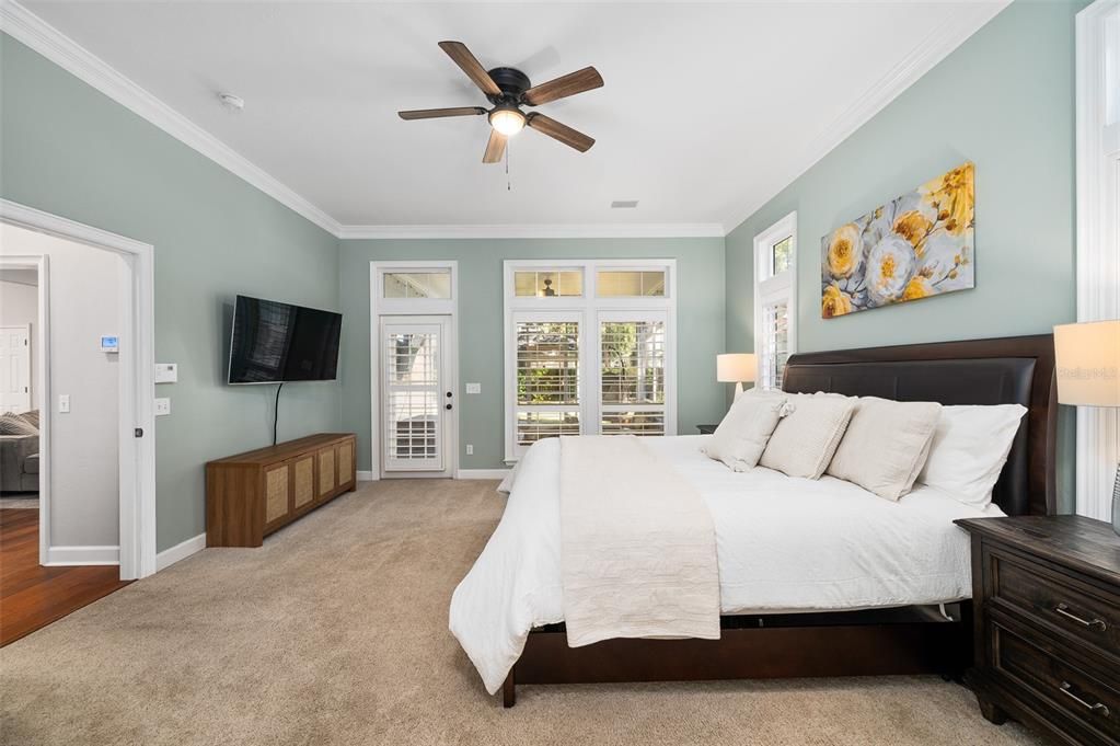 For Sale: $795,000 (5 beds, 2 baths, 3216 Square Feet)