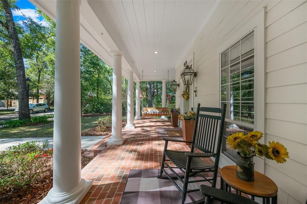 For Sale: $795,000 (5 beds, 2 baths, 3216 Square Feet)