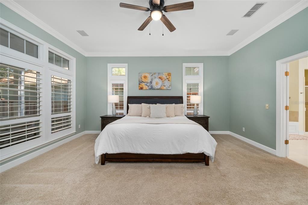 For Sale: $795,000 (5 beds, 2 baths, 3216 Square Feet)