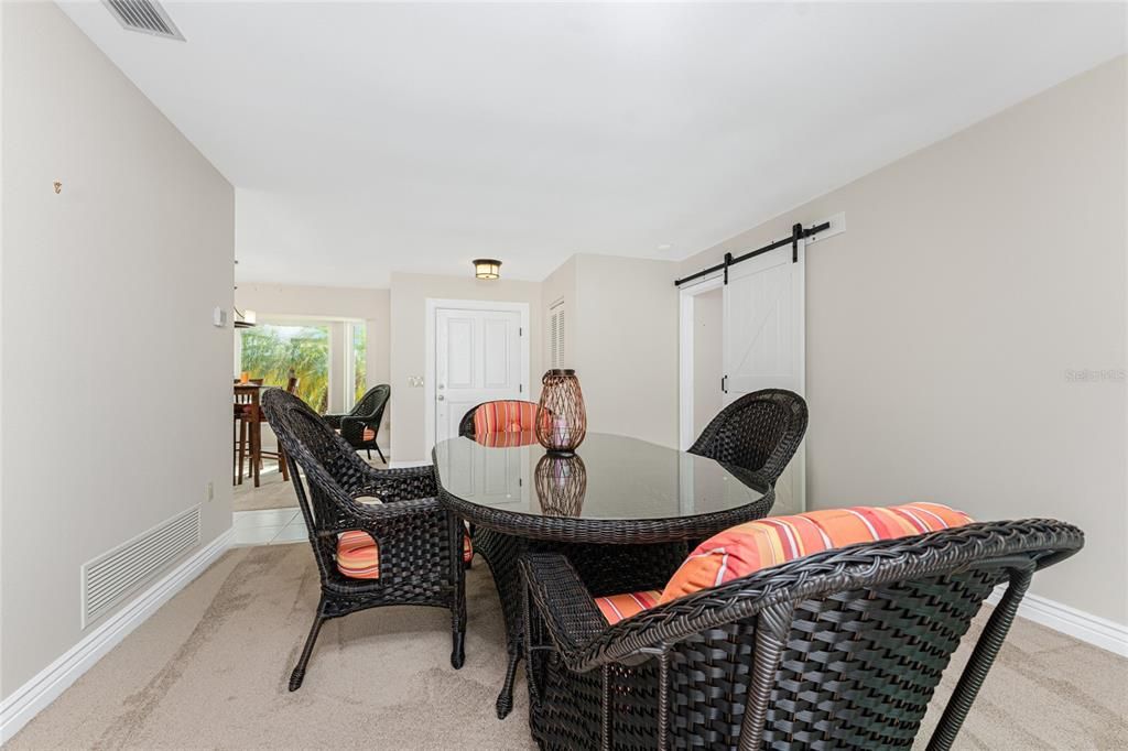 For Sale: $599,001 (2 beds, 2 baths, 1637 Square Feet)