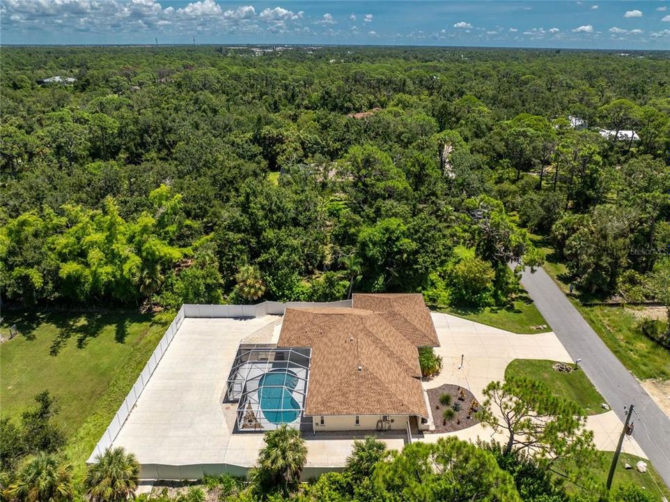 For Sale: $599,001 (2 beds, 2 baths, 1637 Square Feet)