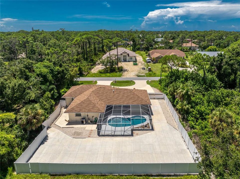 For Sale: $599,001 (2 beds, 2 baths, 1637 Square Feet)