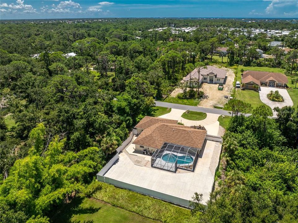 For Sale: $599,001 (2 beds, 2 baths, 1637 Square Feet)