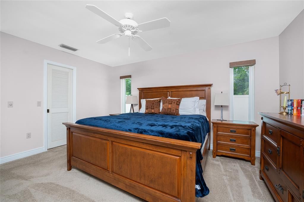 For Sale: $599,001 (2 beds, 2 baths, 1637 Square Feet)