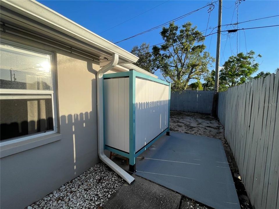 For Sale: $259,999 (3 beds, 1 baths, 1276 Square Feet)