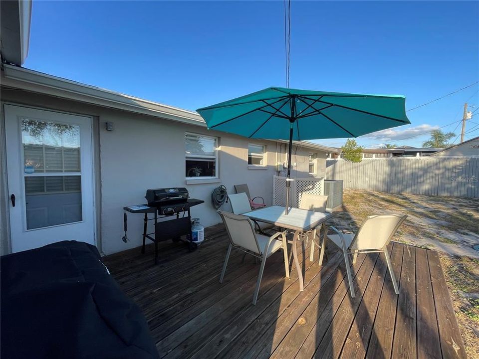 For Sale: $259,999 (3 beds, 1 baths, 1276 Square Feet)