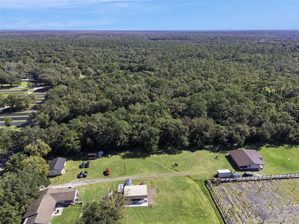 待售: $549,000 (4.80 acres)