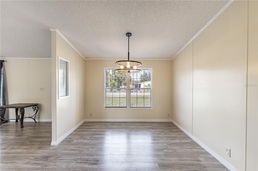 На продажу: $199,000 (3 спален, 2 ванн, 1620 Квадратных фут)