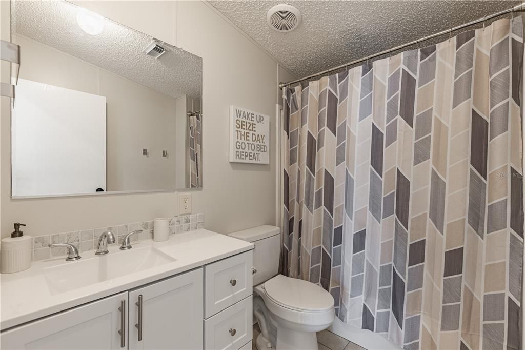 На продажу: $199,000 (3 спален, 2 ванн, 1620 Квадратных фут)