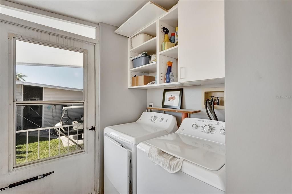 待售: $399,999 (2 贝兹, 2 浴室, 1339 平方英尺)