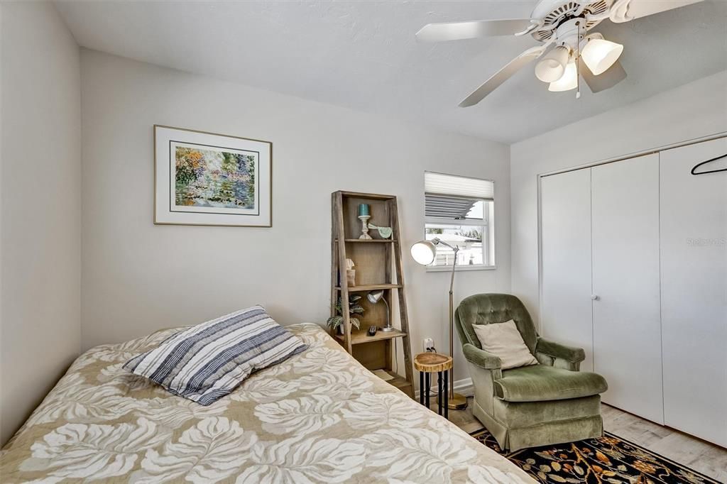 待售: $399,999 (2 贝兹, 2 浴室, 1339 平方英尺)