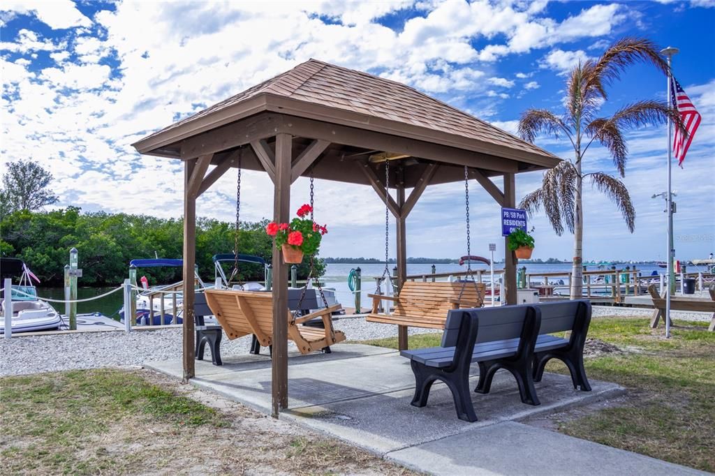 待售: $399,999 (2 贝兹, 2 浴室, 1339 平方英尺)