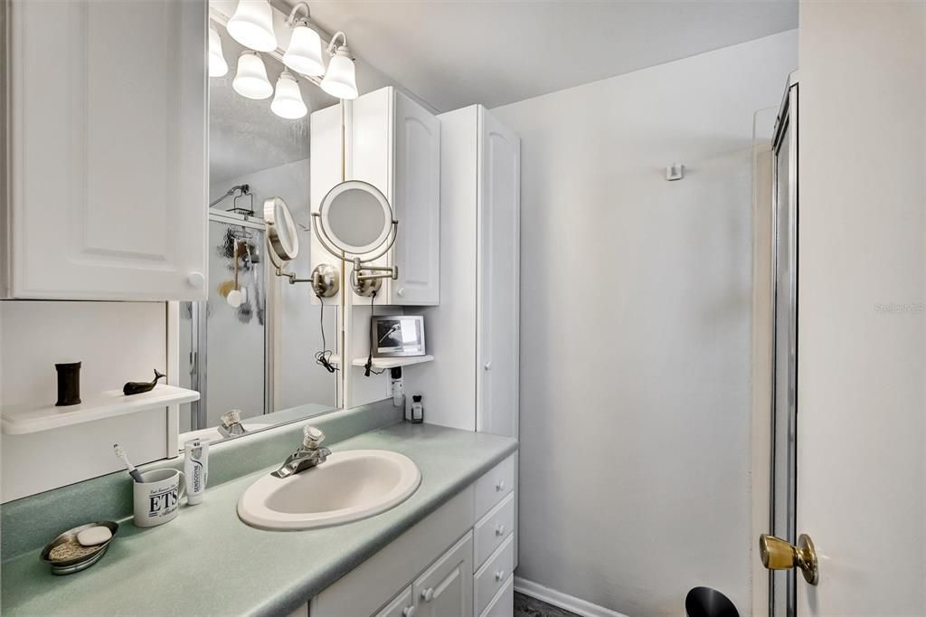 待售: $399,999 (2 贝兹, 2 浴室, 1339 平方英尺)