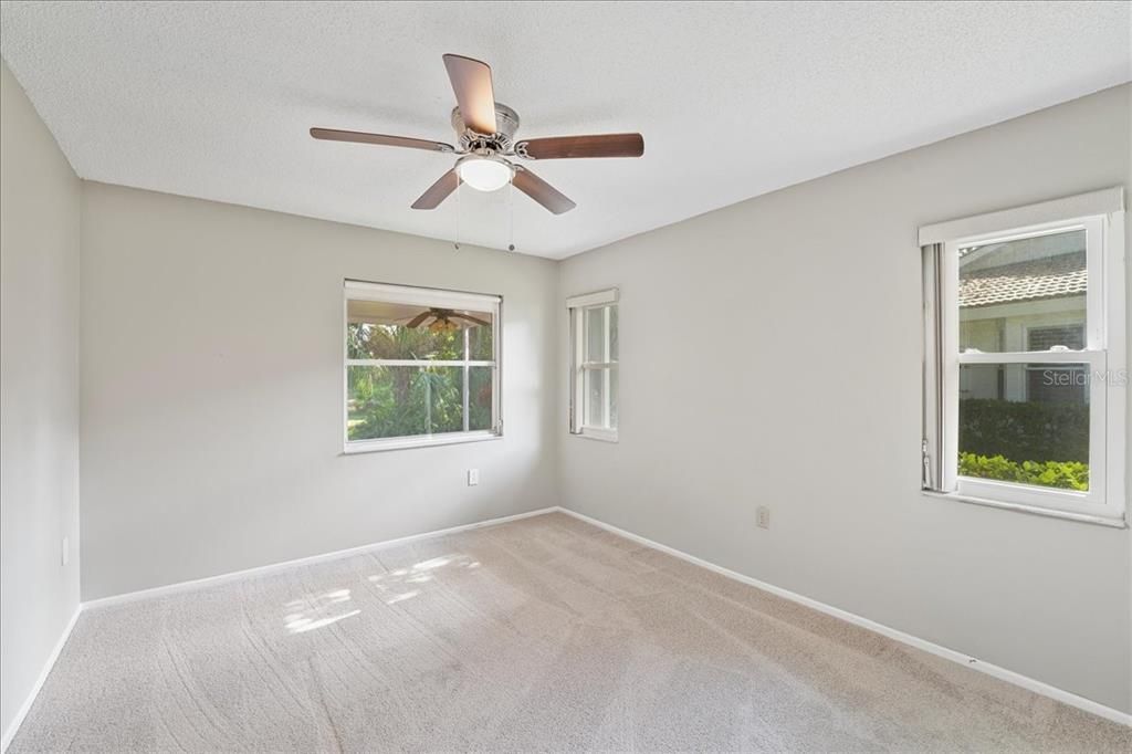 Active With Contract: $315,000 (2 beds, 2 baths, 1531 Square Feet)