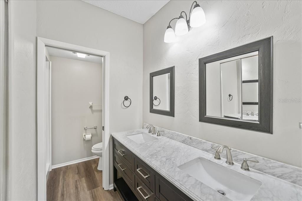 Active With Contract: $315,000 (2 beds, 2 baths, 1531 Square Feet)