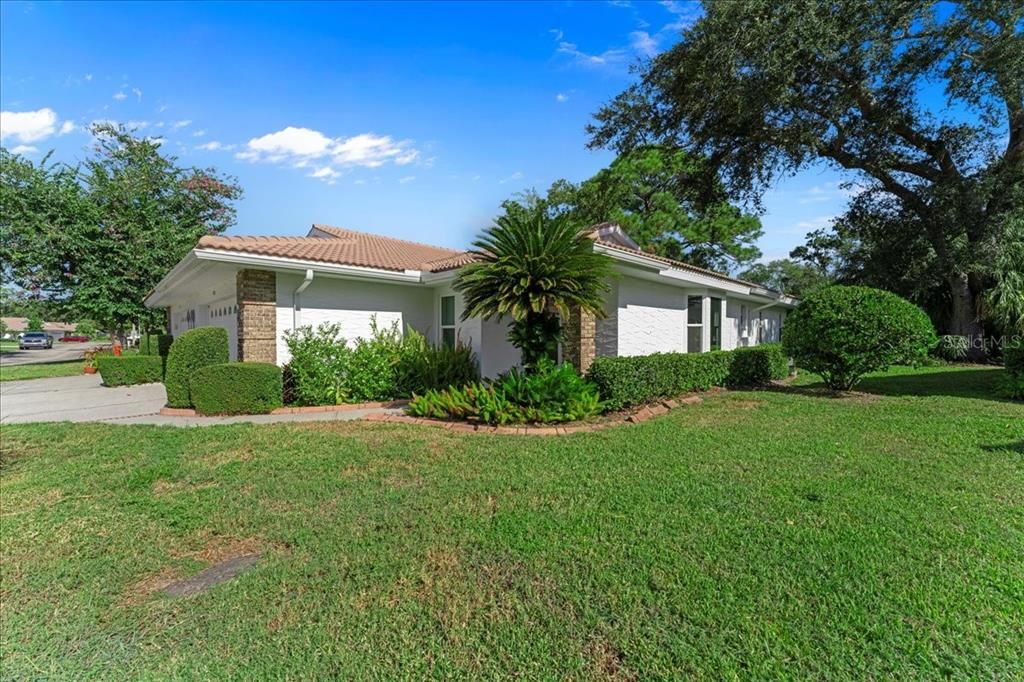 Active With Contract: $315,000 (2 beds, 2 baths, 1531 Square Feet)