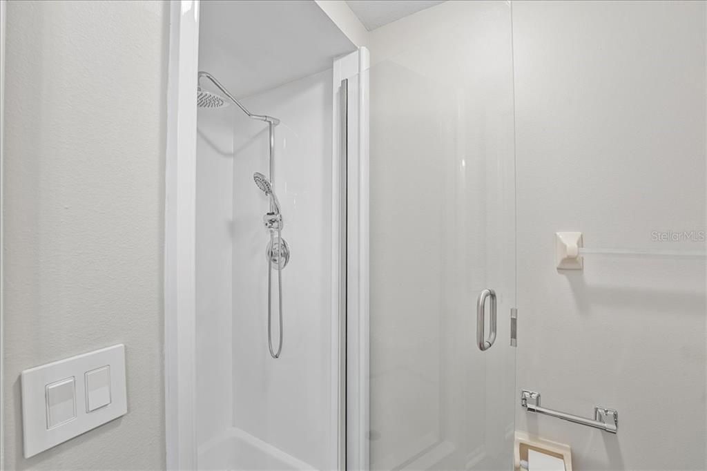 Active With Contract: $315,000 (2 beds, 2 baths, 1531 Square Feet)