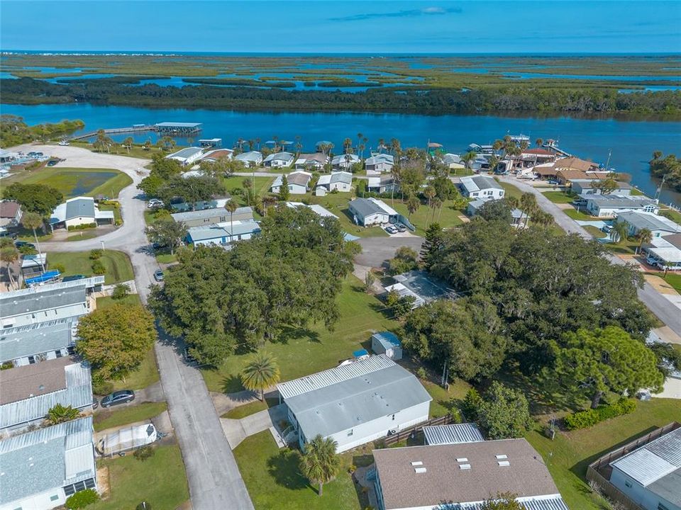 待售: $275,000 (2 贝兹, 2 浴室, 1442 平方英尺)