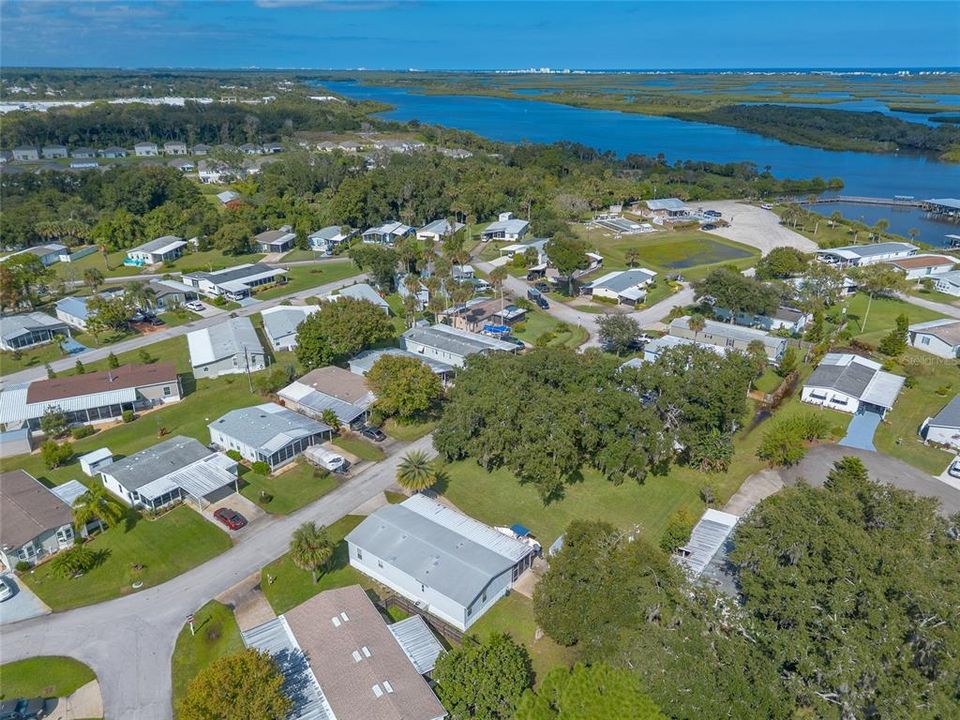 待售: $275,000 (2 贝兹, 2 浴室, 1442 平方英尺)