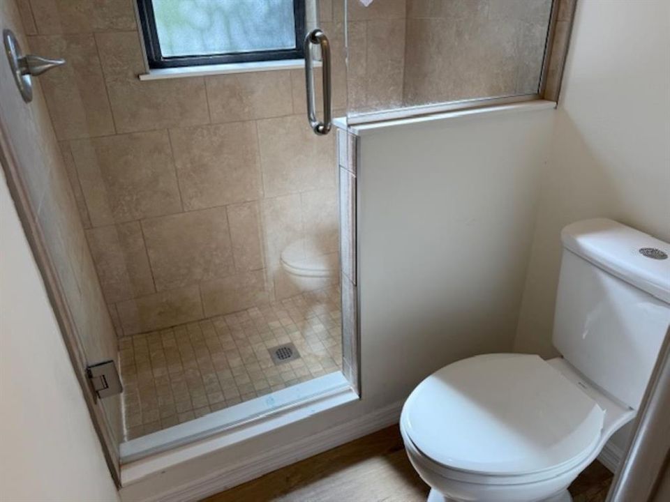 For Sale: $145,000 (2 beds, 1 baths, 1053 Square Feet)