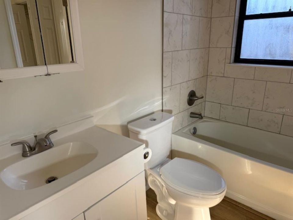 For Sale: $145,000 (2 beds, 1 baths, 1053 Square Feet)