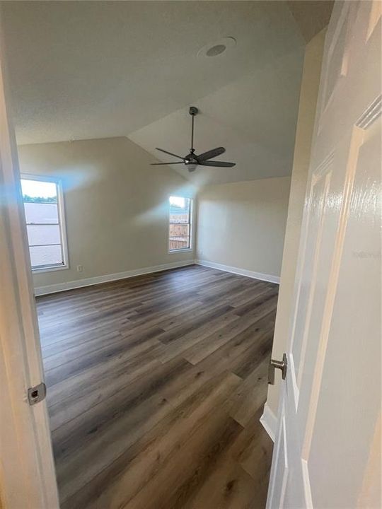 出租: $2,950 (4 贝兹, 2 浴室, 1880 平方英尺)