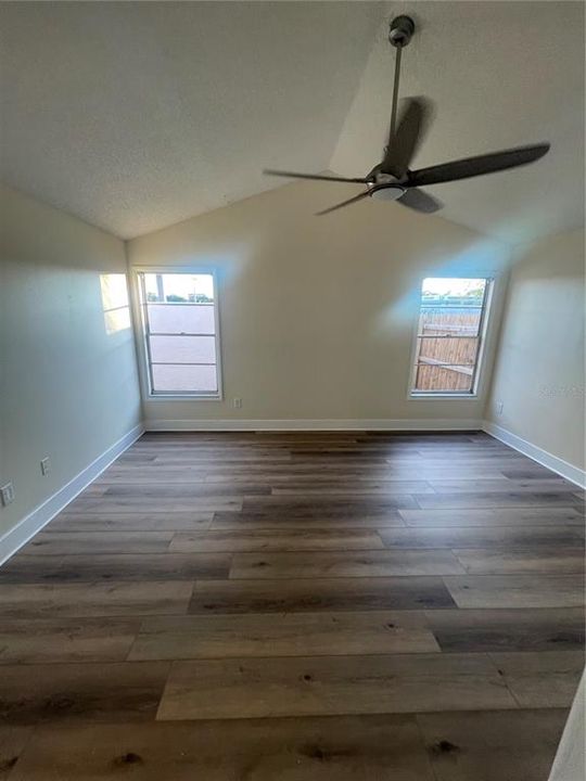 出租: $2,950 (4 贝兹, 2 浴室, 1880 平方英尺)