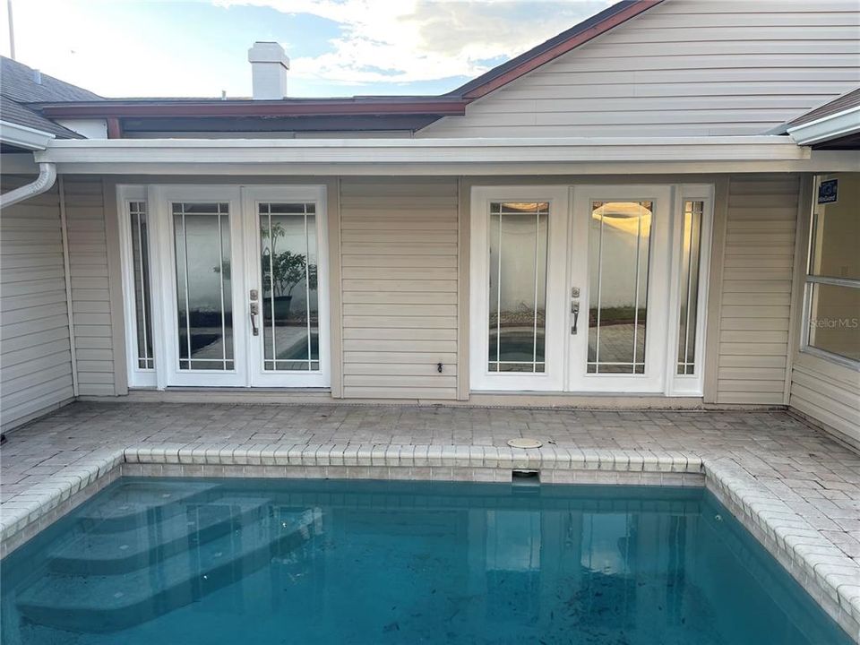 出租: $2,950 (4 贝兹, 2 浴室, 1880 平方英尺)