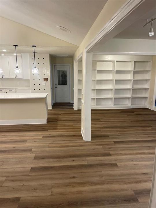 出租: $2,950 (4 贝兹, 2 浴室, 1880 平方英尺)