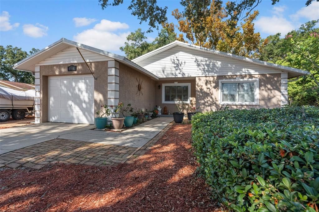 For Sale: $395,000 (3 beds, 2 baths, 1130 Square Feet)