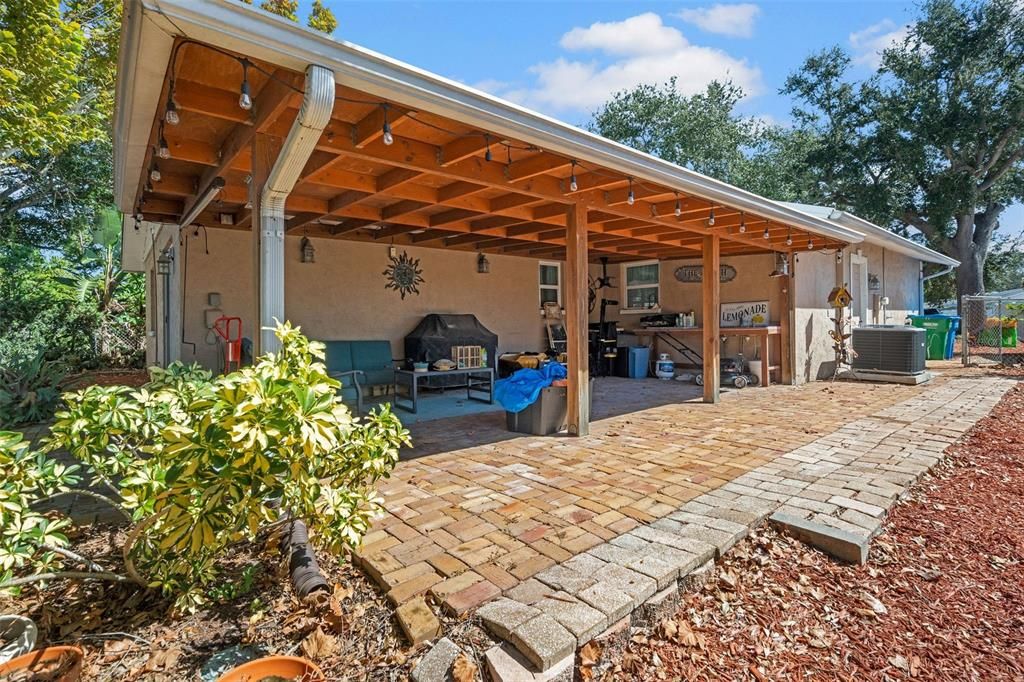 For Sale: $395,000 (3 beds, 2 baths, 1130 Square Feet)