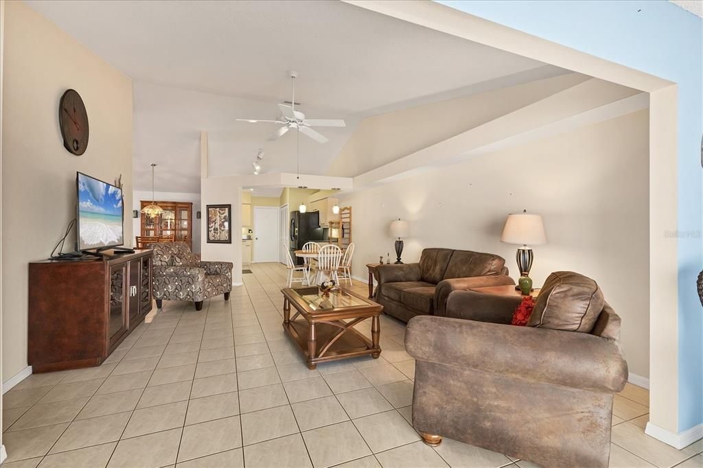 For Sale: $279,900 (3 beds, 2 baths, 1938 Square Feet)