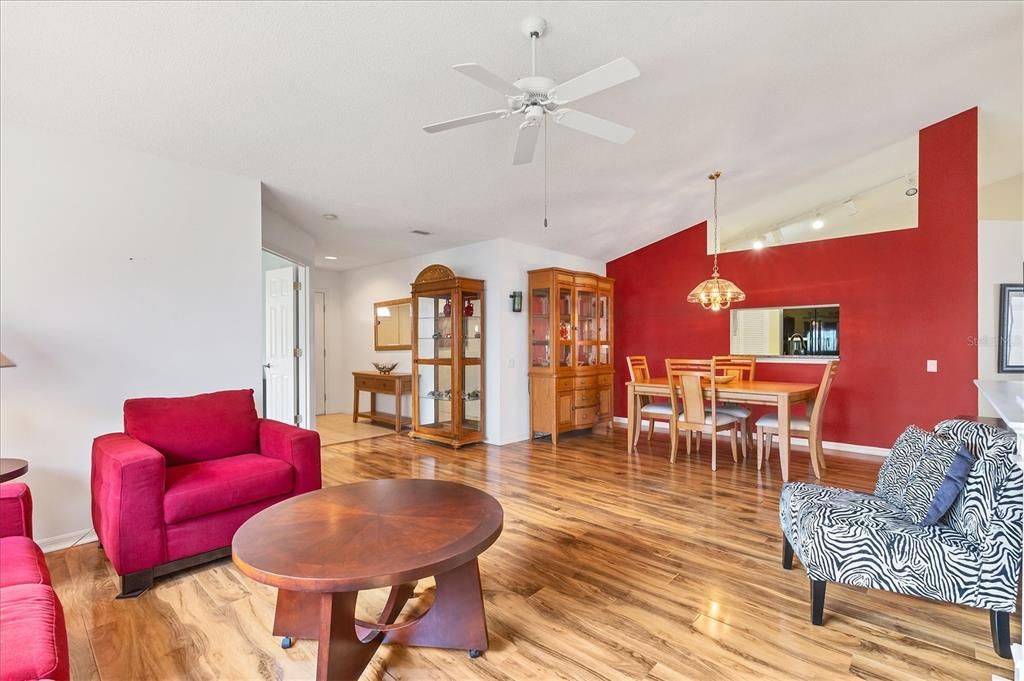 For Sale: $279,900 (3 beds, 2 baths, 1938 Square Feet)